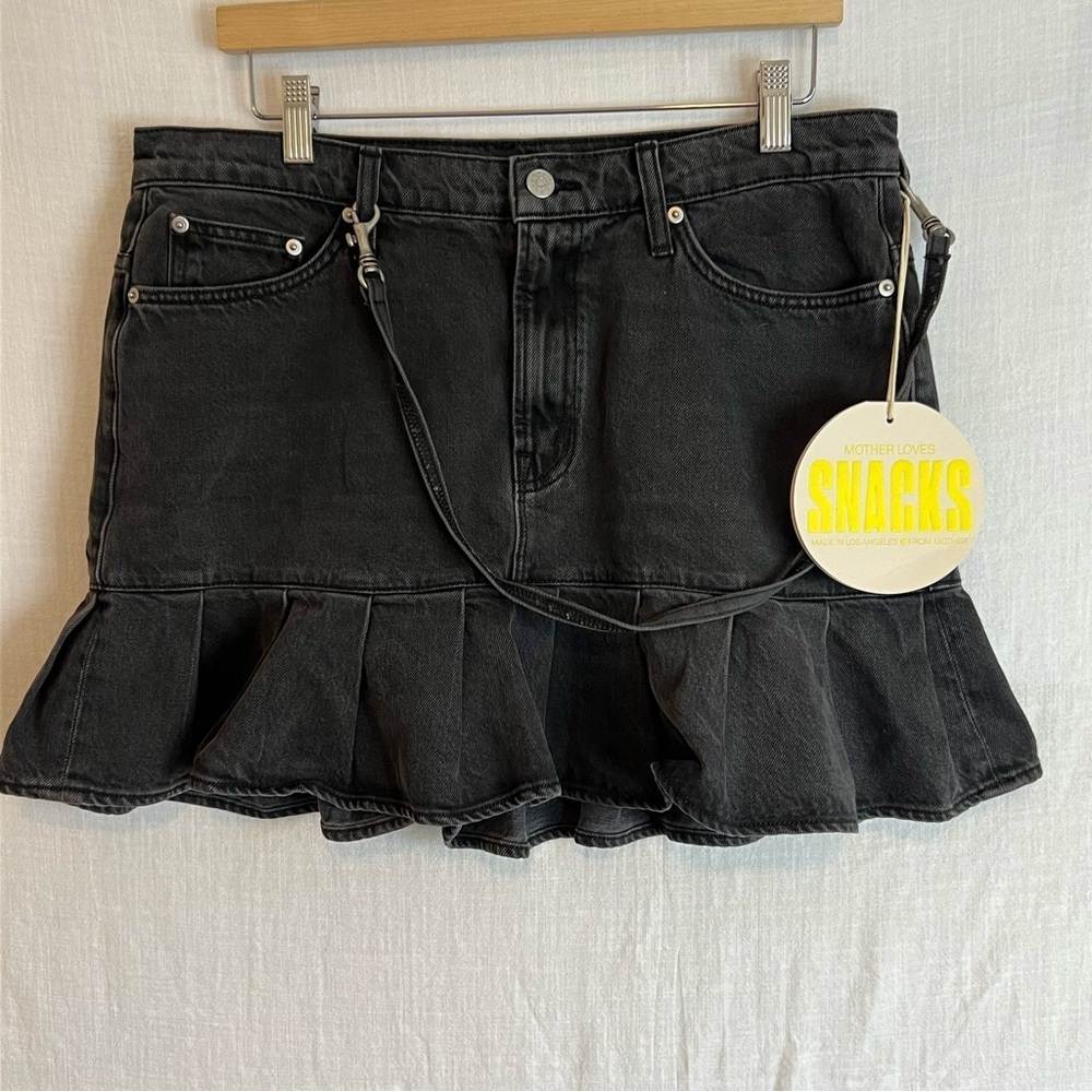 Mother Snacks! High Waisted Twizzy Pleated Skirt Mouthwatering In Black Size 32 - Picture 10 of 10